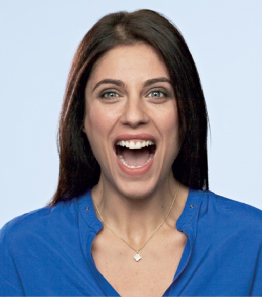 Magnetyzuj spojrzeniem! - Jak zlikwidować cienie i worki pod oczami? Uroda, LIFESTYLE - Pojawienie się worków pod oczami może mieć wiele przyczyn. Nadmierny stres i zmęczenie sprawiają, że cera staje się matowa i pozbawiona blasku. Warto poznać kilka niezawodnych sposobów na pełne blasku spojrzenie. title =