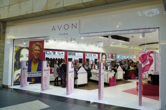 Celebruj Dzień Kobiet z AVON Studio w Złotych Tarasach! Uroda, LIFESTYLE - Wszyscy tęsknimy za wiosną, dlatego firma AVON postanowiła ogłosić ją w tym roku wcześniej, przy okazji Dnia Kobiet! title =