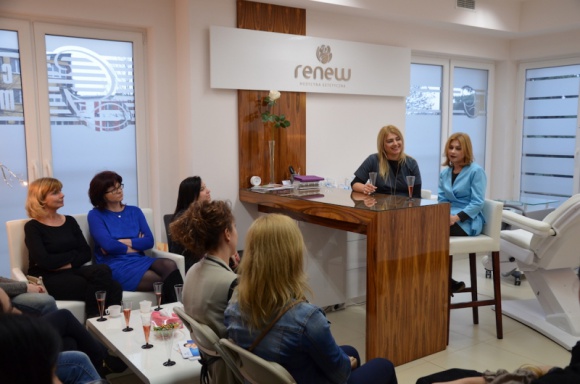 Zyskały chwile tylko dla siebie Uroda, LIFESTYLE - Na co dzień pochłonięte pracą, domem i tysiącem spraw do załatwienia. W ciągłym biegu, z kalendarzem w ręku i telefonem przy uchu. title =