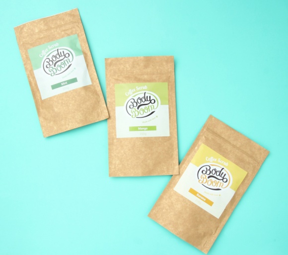 NOWE PEELINGI BODYBOOM: Rześka mięta, Boskie mango, Beztroski banan Uroda, LIFESTYLE - BODYBOOM TO COŚ WIĘCEJ NIŻ ZWYKŁY PEELING, KTÓREGO UŻYWAŁAŚ DO TEJ PORY. SKUTECZNOŚĆ I OBŁĘDNY ZAPACH, KTÓRY DŁUGO UTRZYMUJE SIĘ NA SKÓRZE, TO POWODY, DLA KTÓRYCH JUŻ NIGDY NIE POKOCHASZ INNEGO PEELINGU! title =