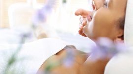 Uroda w pakiecie Uroda, LIFESTYLE - Wybierasz się na ślub koleżanki? A może chcesz po prostu świetnie prezentować się na urlopie? Niezależnie od powodu, Twój cel jest jasno określony – chcesz wyglądać i czuć się naprawdę dobrze. Jednak jak zrealizować go w krótkim czasie? Podpowiadamy!