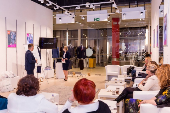 Poznaj jasne i ciemne strony zabiegów upiększających – bezpłatny wykład Uroda, LIFESTYLE - Odejmują lat, dodają atrakcyjności, przywracają pewność siebie. Zabiegi kosmetyczne zyskują na popularności. Na co zwracać uwagę korzystając z najpopularniejszych metod tej jesieni? Odpowiedź na to pytanie będzie można poznać już we wtorek w Strefie Kobiet w Nowym Rynku. title =