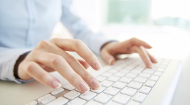 Znajdź najlepszy sposób na łamliwe paznokcie Uroda, LIFESTYLE - Znajdź idealny sposób, aby cieszyć się pięknymi, zdrowymi i mocnymi paznokciami!