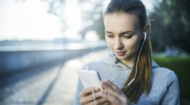 Skóra w wielkim mieście Uroda, LIFESTYLE - Co robić, aby skutecznie chronić skórę i naprawiać uszkodzenia wynikające z zanieczyszczenia powietrza? Podpowiadamy!