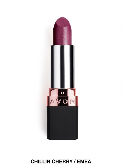 Odkryj mat w zupełnie nowej odsłonie! Uroda, LIFESTYLE - W tym sezonie nawet mat błyszczy! Marka AVON prezentuje najnowszą szminkę AVON True Luminous Velvet z metalicznym połyskiem. title =