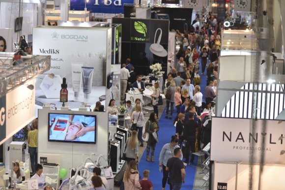 Największe targi kosmetyki profesjonalnej przez 5 lat w Global Expo Uroda, LIFESTYLE - Spółka Centrum Targowo-Kongresowe, zarządzająca obiektem Global Expo wybudowanym na dawnych terenach FSO, podpisała 5-letnią umowę o współpracy z Health and Beauty Media należącą do wiodącego organizatora targów kosmetycznych w Europie – Health and Beauty Group. title =