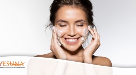 Kompleksowa regeneracja skóry po zimie Uroda, LIFESTYLE - Częste zmiany temperatur, mroźny wiatr czy promieniowanie UV - wszystkie te czynniki niekorzystnie wpływają na kondycję naszej skóry. W jaki sposób przywrócić jej zdrowy i promienny wygląd po zimie?