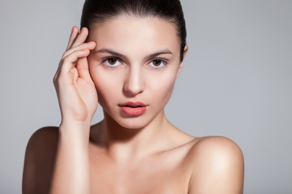 Ekspresowo piękniejsza! Uroda, LIFESTYLE - Jest sposób, aby w ekspresowym tempie dodać skórze blasku i witalności. Jaki? Systematyczna i dokładna domowa pielęgnacja oraz nowy zabieg AquaPure z Kliniki La Perla! Jak działa? title =