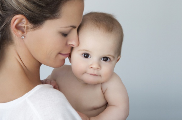 Moje dziecko ma problem ze skórą Uroda, LIFESTYLE - Skóra jest nie tylko największym organem, ale też narządem, który pełni wiele istotnych funkcji, w tym ochronną i termoregulacyjną. Młodzi rodzice powinni jednak pamiętać, że przez pierwsze lata życia, (...) title =