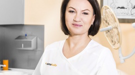 3 rzeczy, o których musisz pamiętać, aby zabiegi medycyny przynosiły efekt – roz Uroda, LIFESTYLE - Młody wygląd skóry to efekt nie tylko starannej pielęgnacji, ale i odżywiania jej od wewnątrz i zewnątrz. Popularność zdobywają też zabiegi iniekcyjne. Co należy o nich wiedzieć? – opowiada dr Edyta Adamczyk-Kutera, lekarz medycyny estetycznej.