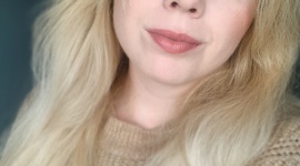 Beauty influencerka i kolejny Piękny Poniedziałek w CH Osowa Uroda, LIFESTYLE - Już w najbliższy poniedziałek, 25 listopada, odbędzie się spotkanie z beauty influencerką, Pauliną Chmielewską, która podzieli sięradami w kwestiach makijażu i zero waste.