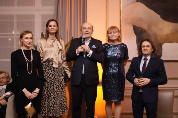 Doktor Andrzej Ignaciuk otwiera Gabinet Dr Andrzej Ignaciuk i Partnerzy Uroda, LIFESTYLE - 29 listopada 2019 r. w eleganckich wnętrzach Pałacu Sobańskich i restauracji Amber Room odbyło się oficjalne otwarcie Gabinetu Dr Andrzej Ignaciuk i Partnerzy. title =