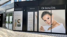 Kosmetyczny Instytut Dr Irena Eris w Gdyni otwarty! Uroda, LIFESTYLE - W nadmorskiej dzielnicy Gdyni - Nowe Orłowo w Tritum Business Park swoją działalność rozpoczął Kosmetyczny Instytut Dr Irena Eris.
