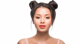 Piękno według Koreanek – filozofia pielęgnacji prosto z Kraju Porannej Świeżości Uroda, LIFESTYLE - Koreańska pielęgnacja, znana jako K-beauty, od lat podbija zachodnie kraje, rewolucjonizując podejście wielu kobiet do dbania o swoją cerę.