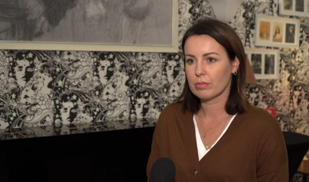Eliza Gwiazda i Artur Chamski czują się oszukani przez banki przy podpisywaniu kredytu we frankach. Będą walczyć o swoje prawa