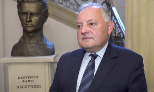 Największy producent energii w Polsce chce podnosić świadomość historyczną młodych Polaków. Ruszył konkurs fotograficzny upamiętniający postać Krzysztofa Kamila Baczyńskiego