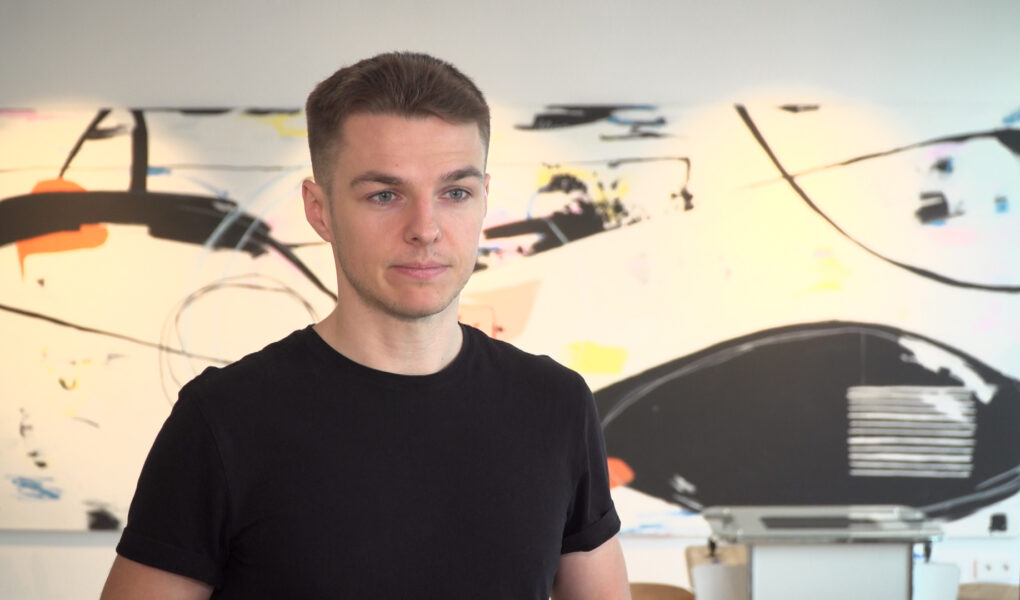 Z roku na rok medytacja staje się coraz popularniejsza. Praktykowana regularnie pomaga ograniczać skutki stresu, poprawia koncentrację i uspokaja myśli