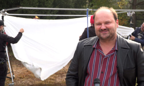 Sebastian Stankiewicz: Moim marzeniem było zagranie z Cezarym Pazurą. Fajnie, że spełniło się akurat przy jego setnej roli