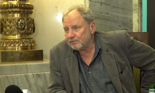 Andrzej Grabowski: Nie lubię siebie oglądać na ekranie. To są przykre wrażenia, dlatego wolę ich unikać