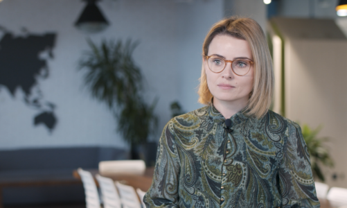 Polacy przygotowują się do sezonu zimowego na stoku. Coraz częściej sprzęt narciarski kupują w sieci