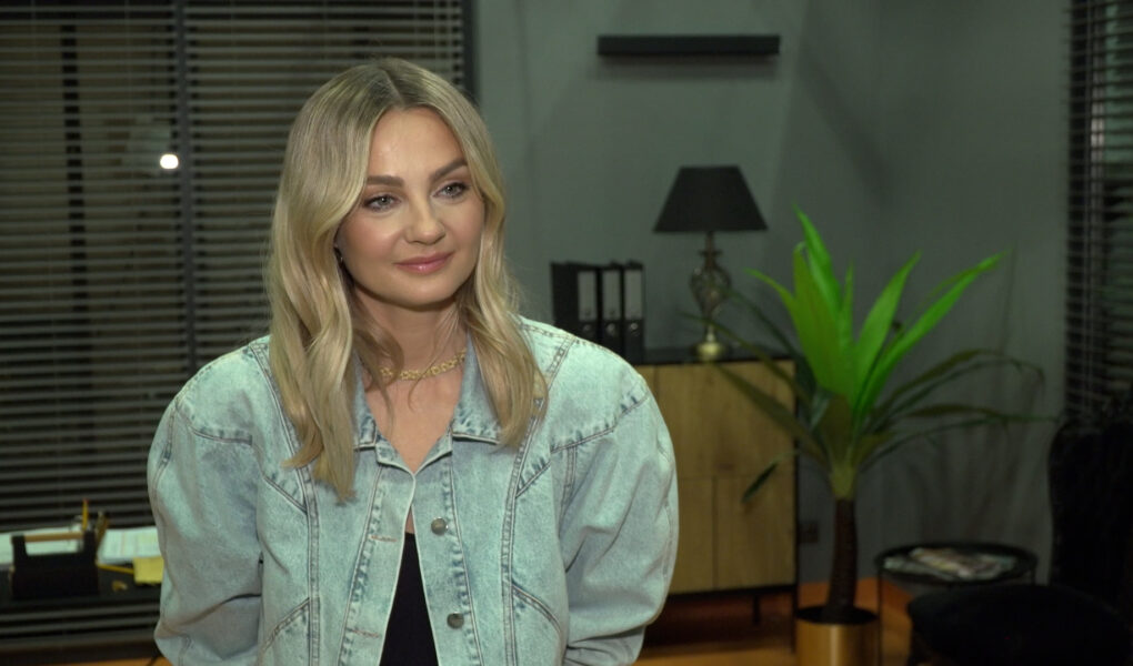 Małgorzata Socha i Łukasz Garlicki: Cieszymy się, że możemy razem pracować na planie „BrzydUli”. Mamy podobne poczucie humoru, jest też pewna zgodność temperamentów