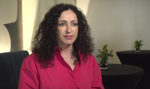 W relacjach między kobietami wciąż jest więcej rywalizacji niż wsparcia. Problem tkwi w niskiej samoocenie