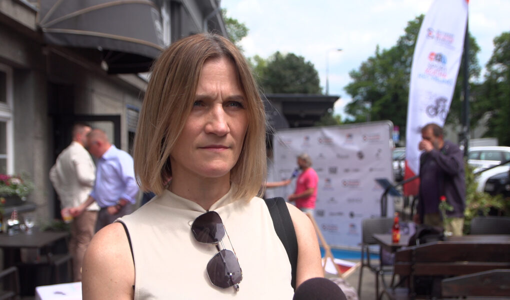 Iwona Guzowska: Aby nie produkować kolejnych elektrośmieci, staram się nie używać baterii. Bliska jest mi też idea przerabiania starych rzeczy na coś innego