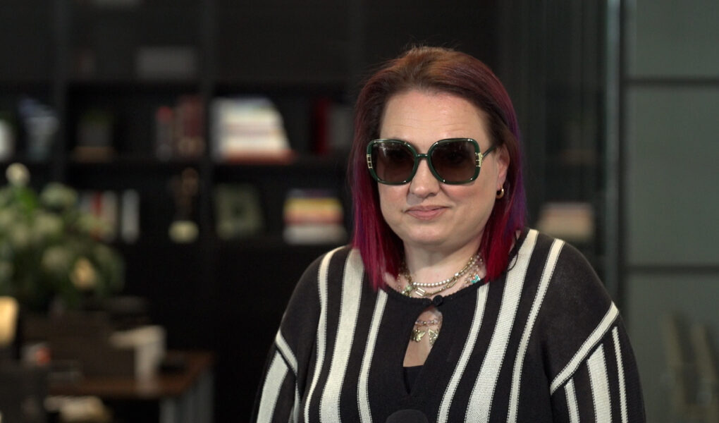 Mika Urbaniak: Kiedy rodzice byli na koncertach, to musiałam sama sobie radzić. Było to obciążające dla mnie jako dziecka, ale też mnie ukształtowało