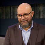 Szymon Bobrowski: W swoim życiu miałem różne sytuacje: straciłem i zyskałem, porzuciłem i zostałem porzucony. Grając w spektaklach, bazuję więc na swoich przemyśleniach