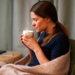 Prawie połowa pracujących mam nie rezygnuje z pracy nawet podczas choroby. Wśród powodów presja finansowa i brak wsparcia [DEPESZA]