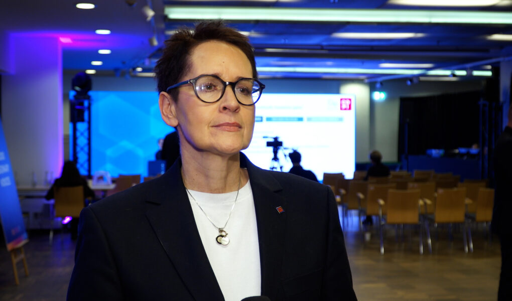 Najmłodsi urzędnicy dobrze oceniają pracę w służbie cywilnej. Magnesem jest dla nich stabilność i work–life balance