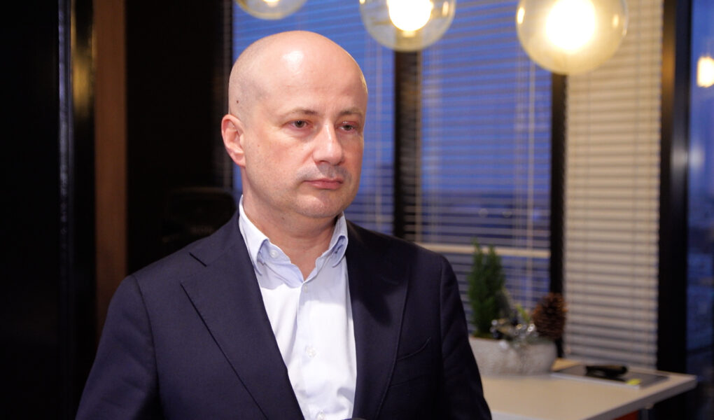 Większość dzieci bez nadzoru w sieci. Jedna trzecia rodziców monitoruje ich aktywność online