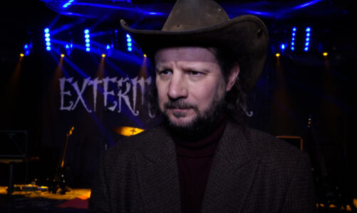 Wojciech Solarz: Dużo jest teraz komedii, ale mało spektakli z muzyką na żywo. W „Exterminatorze” są mocne rockowe brzmienia i znane przeboje w nowej odsłonie